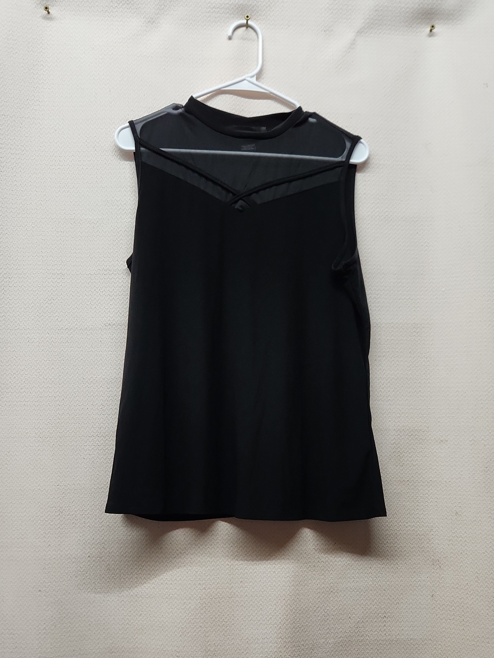 Women's Black Sleeveless Mesh Yoke Tank Top